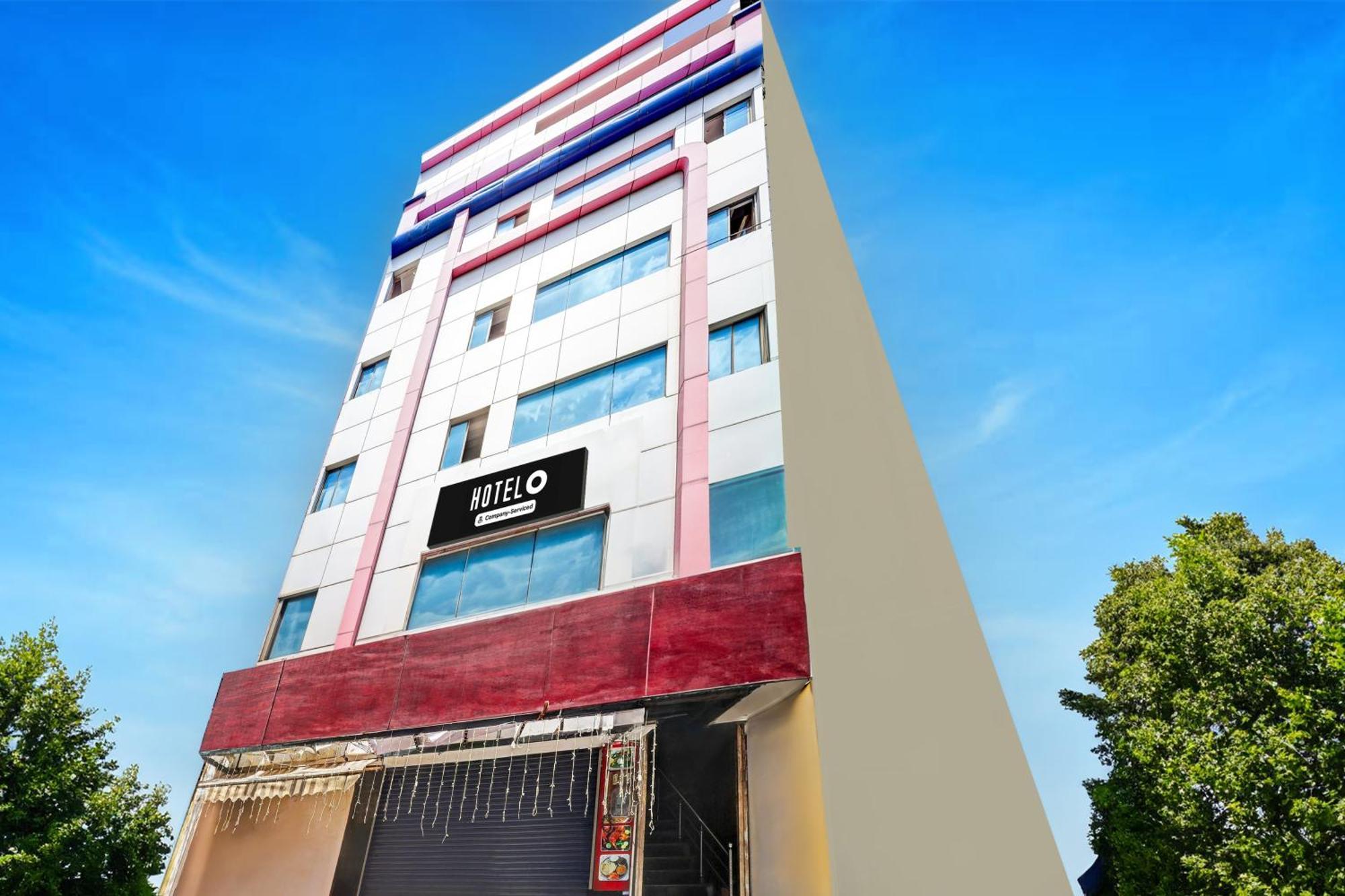 Super Hotel O Besant Road Vijayawāda Buitenkant foto